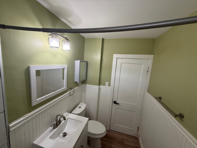 Photo - 73 Elmdale St