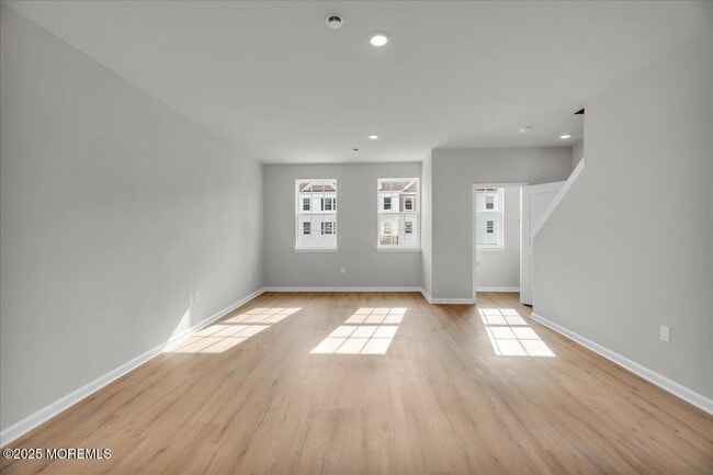 Photo - 220 Sandy Rdg Rd