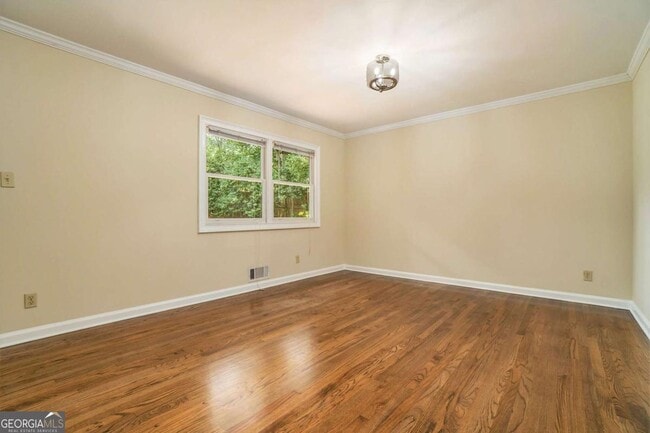 Photo - 3302 Lenox Pl NE