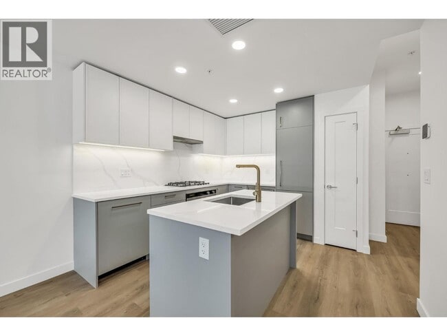 Photo - 375 Clayton St Unit 313