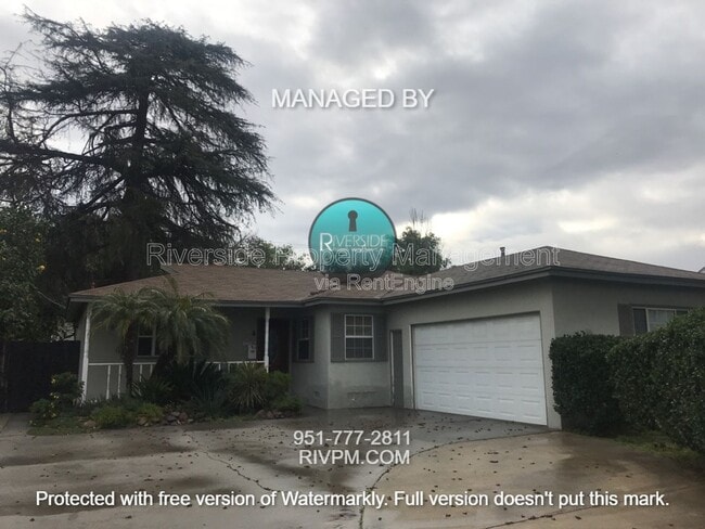 Photo - 6698 Nicolett St