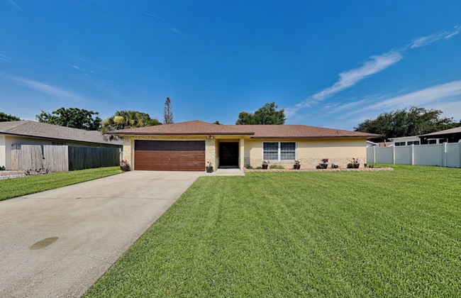 Building Photo - 1016 Manchester Cir