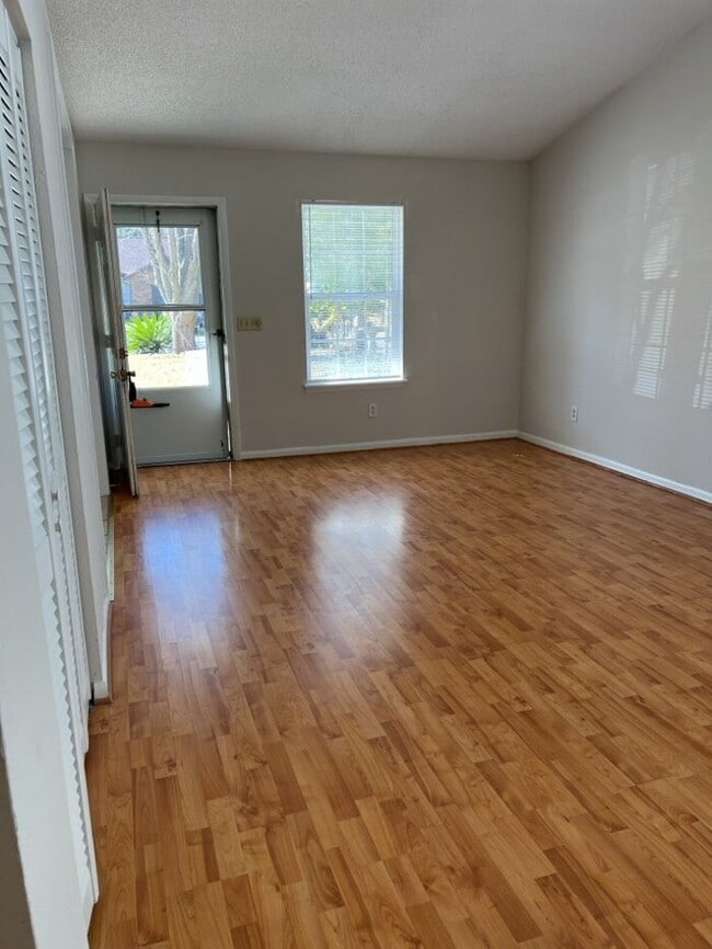 Photo - 115 Lancashire Rd