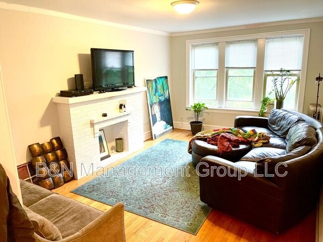 Photo - 1721 W Ainslie St Condo Unit #2