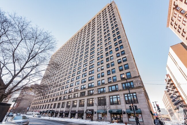 Building Photo - 600 S Dearborn St Unit 704 Rental