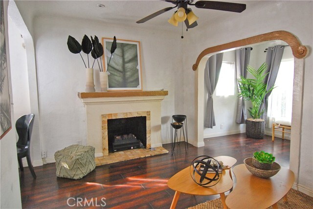 Photo - 826 Michigan Ave