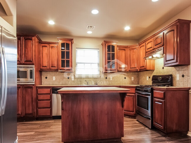 Photo - 10006 E 101st St N