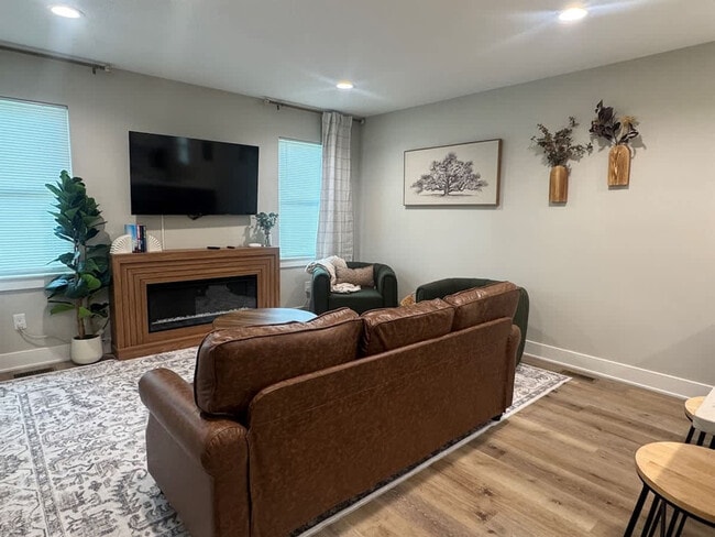 1249 Kinsmoor Ave Unit SI FL1-ID1460947P