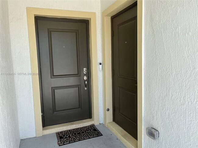 Photo - 270 SW Tulip Blvd Unit 1