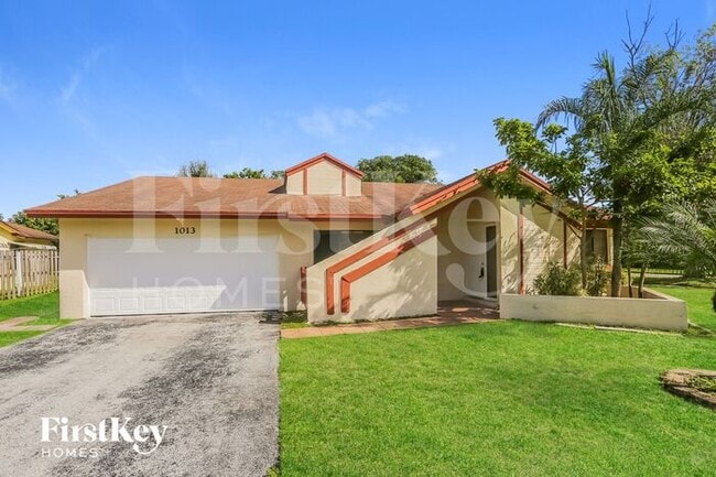 Photo - 1013 SW 49th Ave