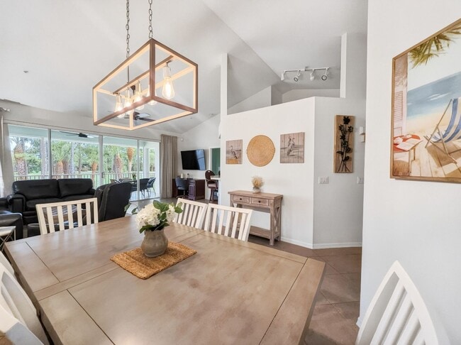 Photo - 3-bedroom condo available in Flamingo Fairways II