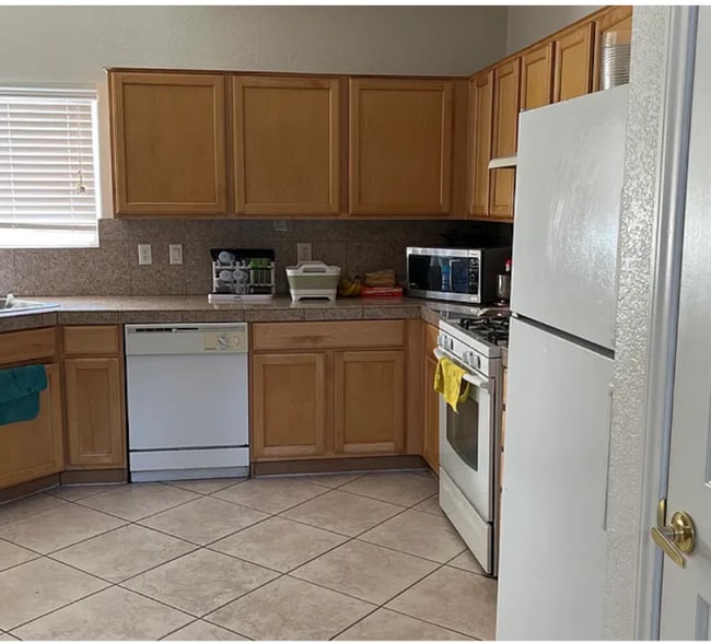 Photo - 3553 St Nazaire Ave