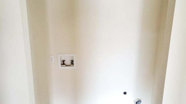 Photo - 3700 Radford Rd