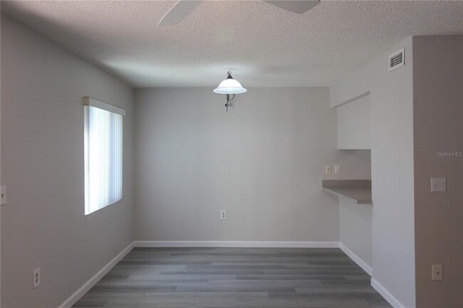 Photo - 2628 Hidden Lake Dr N Unidad B