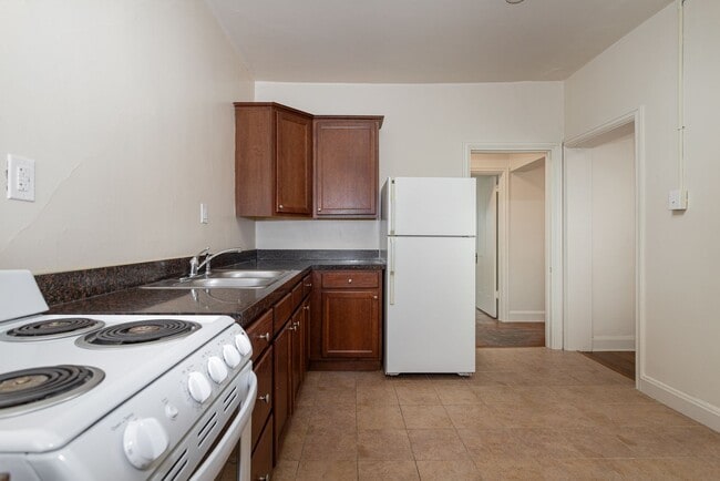 Photo - 19-23 W High St Unidad Apt 3