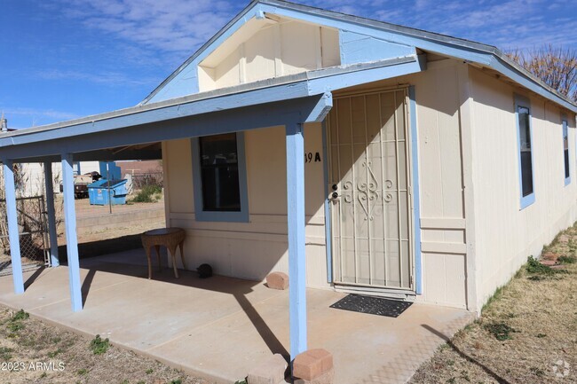 Building Photo - 119 5th St Rental