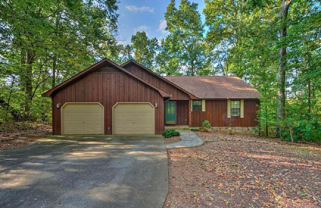 Photo - 258 Mialaquo Cir House