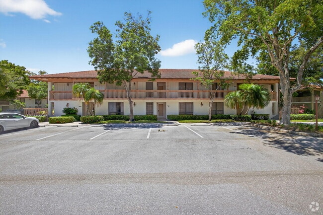 Building Photo - 409 Brackenwood Ln S Rental