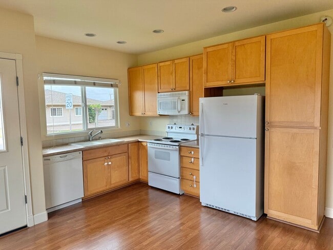 Photo - 1 Bedroom / 1 Bathroom House in Waiolani Mauka!