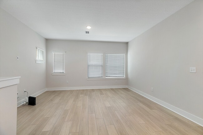 Photo - 11113 Quasar Ct