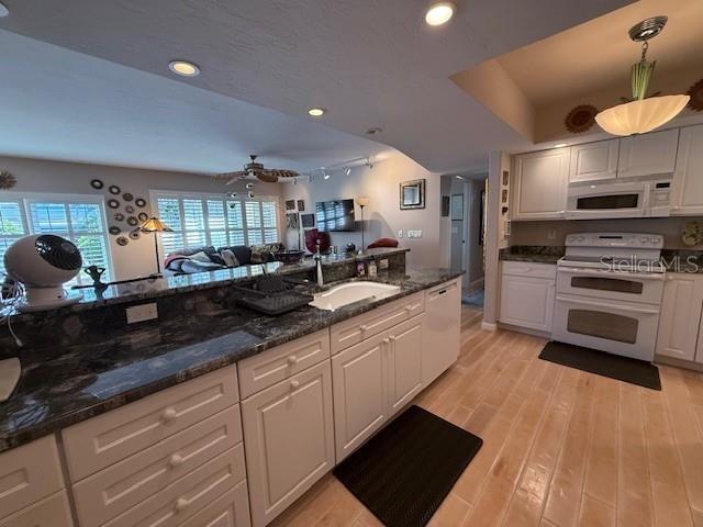 Photo - 3806 Gulf of Mexico Dr Unit C108