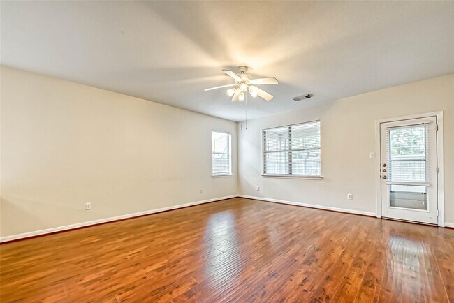 Photo - 5526 Hazel Berry Way
