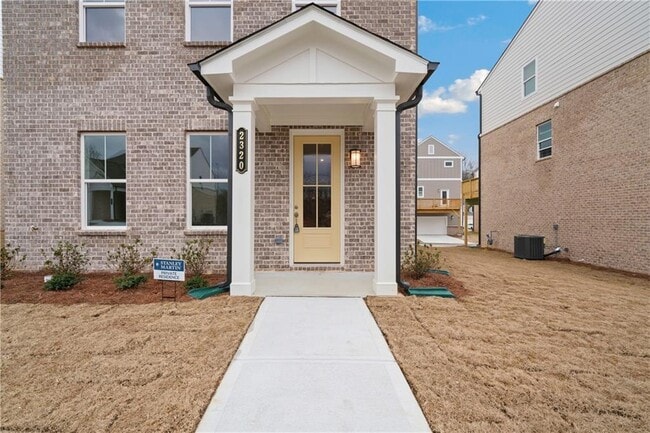 Photo - 2320 Whistler Wy NE