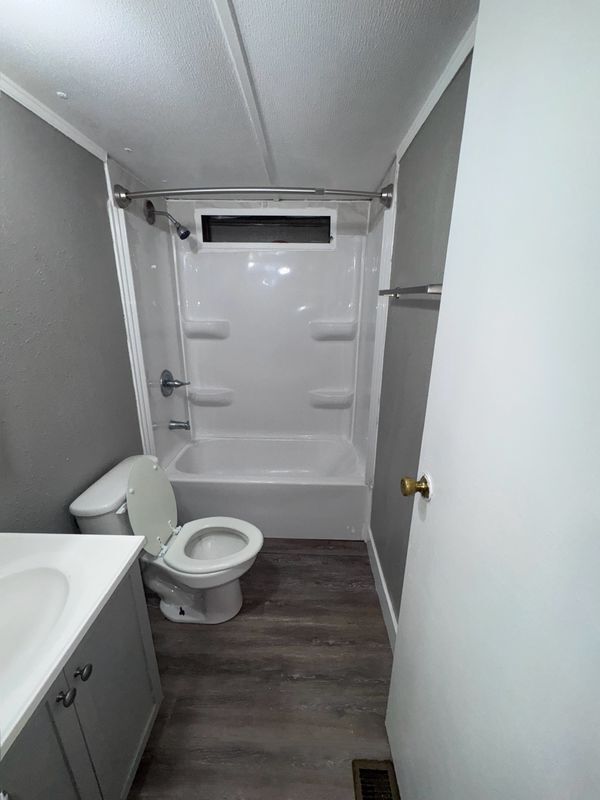 Photo - 15637 Sims Ln
