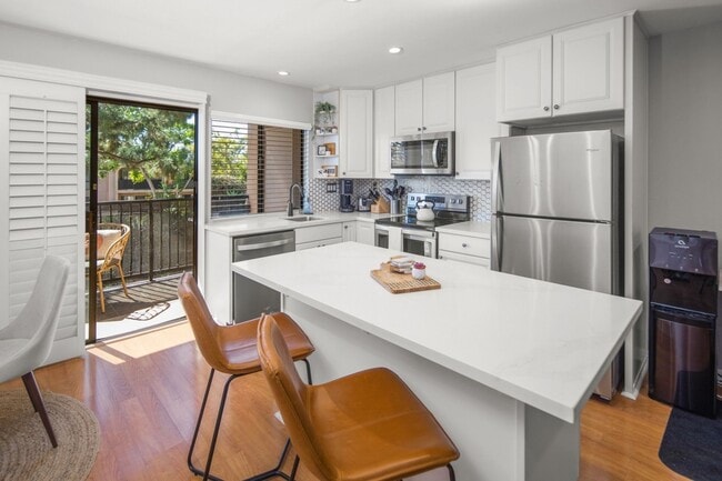 Photo - Gorgeous & Spacious 1 Bedroom/ 1 Bath Condo, Open Layout Concept! $2,195.00 Unit D19