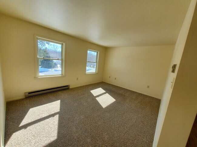 Living Room - 35 Princeton Ave Unit 2nd Floor