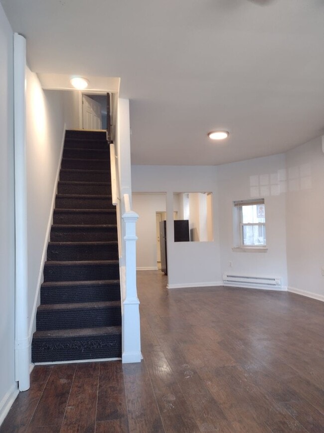 Photo - Renovated 3bd/ 1bth home in Northeast Philly!