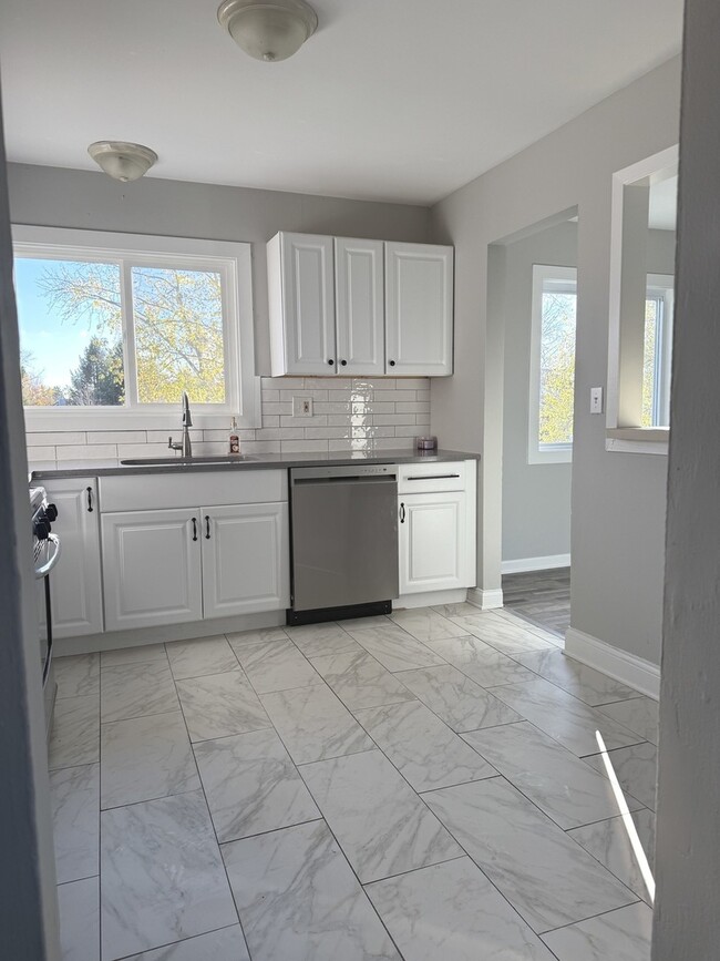 Photo - 651 Chesapeake Dr