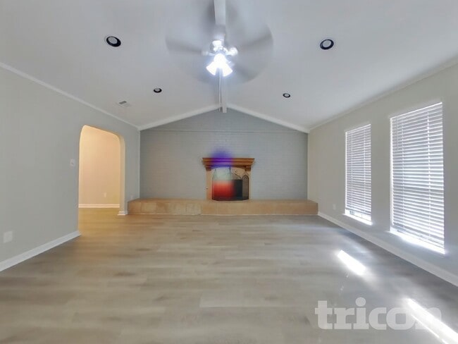 Photo - 1921 Big Sky Dr