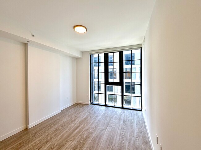 Photo - 558 NW 30th St Unit A7