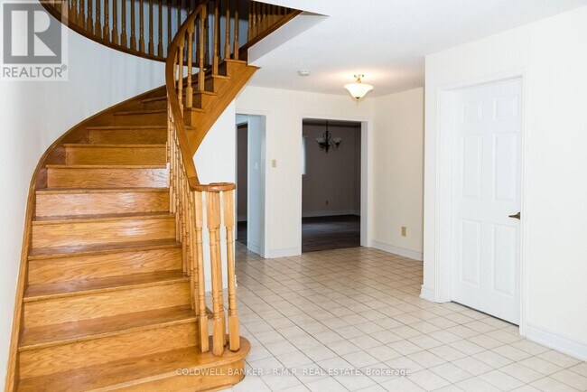 Photo - 11 Foster Crescent