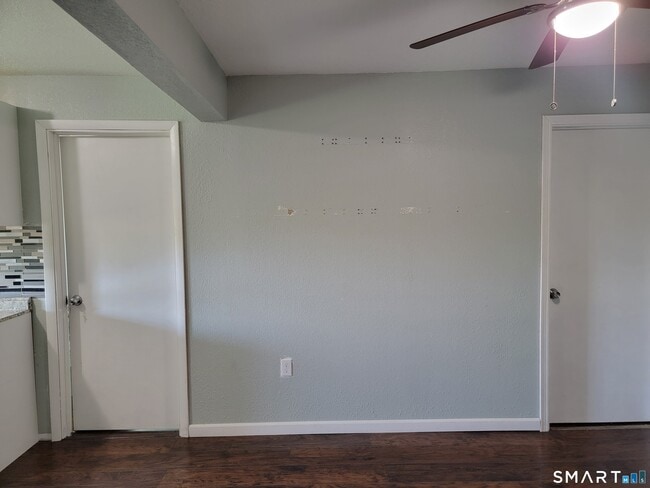 Photo - 53 Santoro St Unit lower