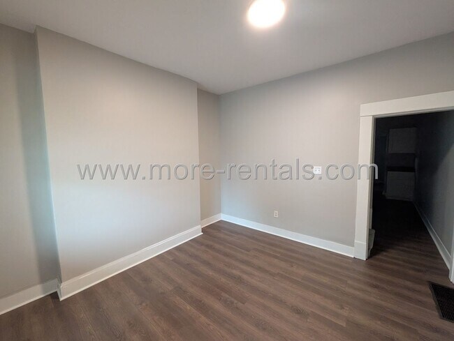 934-940-940 E Fulton St Unit 934 Fulton St