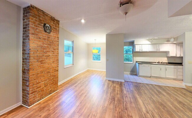 Photo - 2667 Bellevue Ave Unidad 3