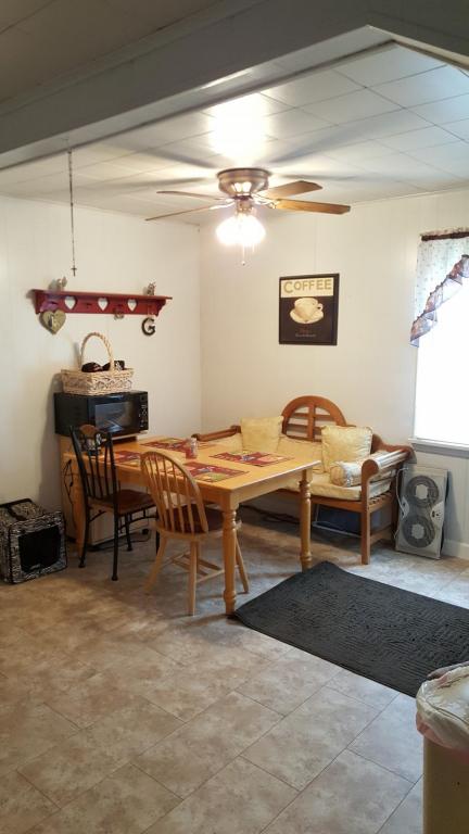 Photo - 176 Jackson St