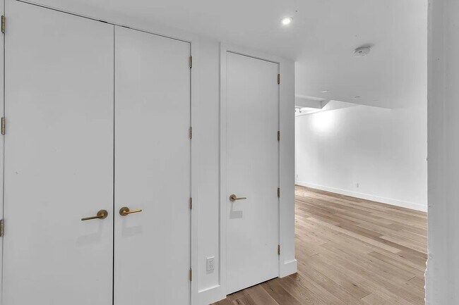 Photo - 93 Worth St Unidad 903