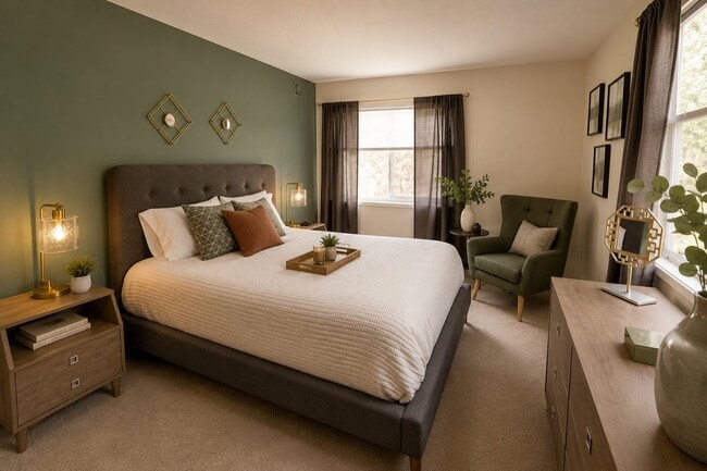 Lynbrook at Mark Center Apartment Homes