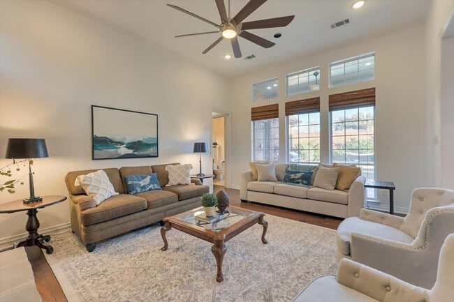 Photo - 904 Tiffany Ln Unidad ID1019527P