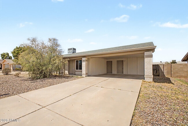 Photo - 932 W Libra Dr