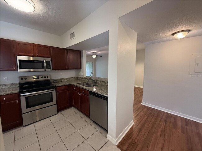 6439 Cypressdale Dr Unit 102
