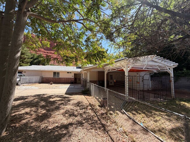 Photo - SPACIOUS PROPERTY AVAILABLE FOR RENT