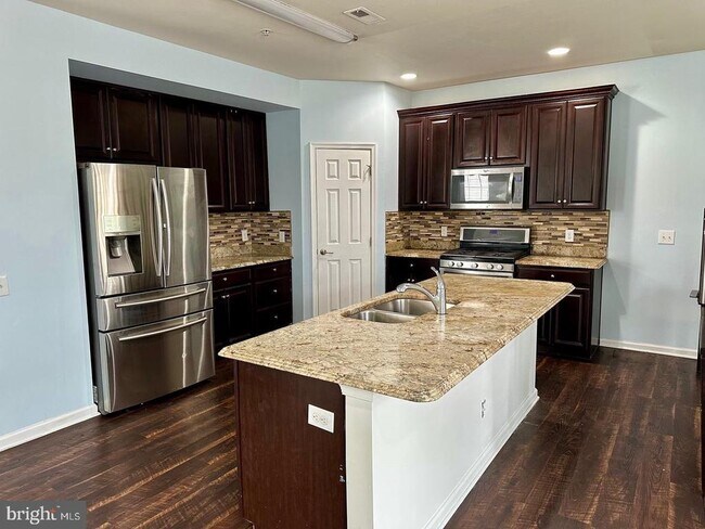 Photo - 533 Prizer Ct