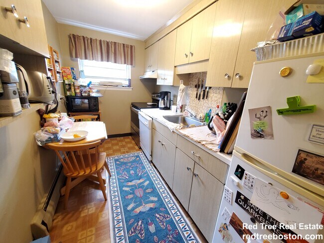 Photo - 14 Commonwealth Ct Unit 3