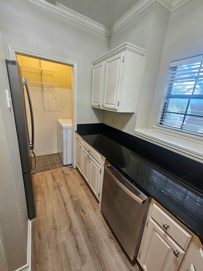 Photo - 6004 Auburndale Ave Unit C