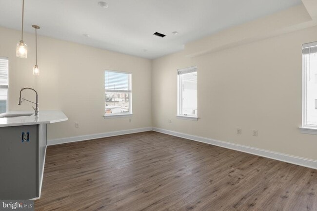 Photo - 509 Gorgas Ln Unit E