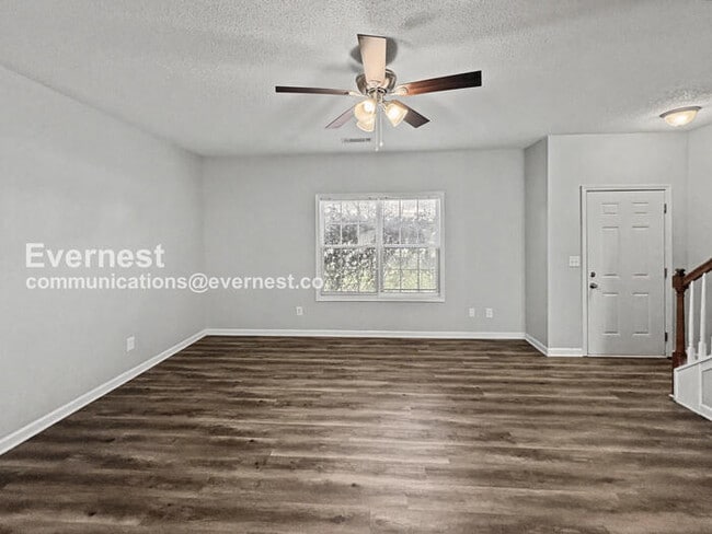 Photo - 8644 Thomas Ln